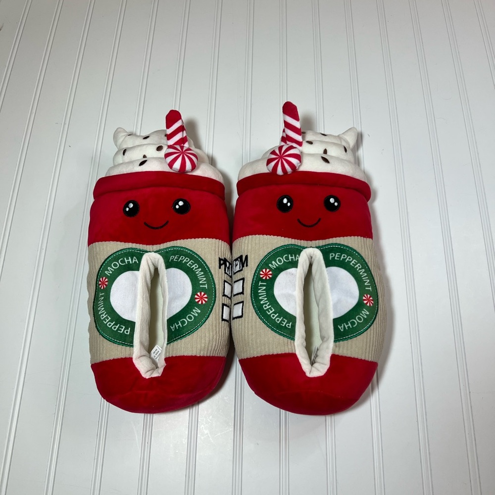 Plush Peppermint Mocha Size 9-10 Women's Slippers NWT